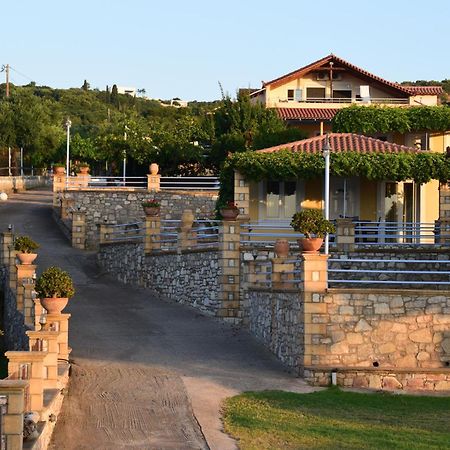 Alexandros Seaside Family Apartments & Villas - Paradise, 7' From Petalidi Kalamaki Kültér fotó
