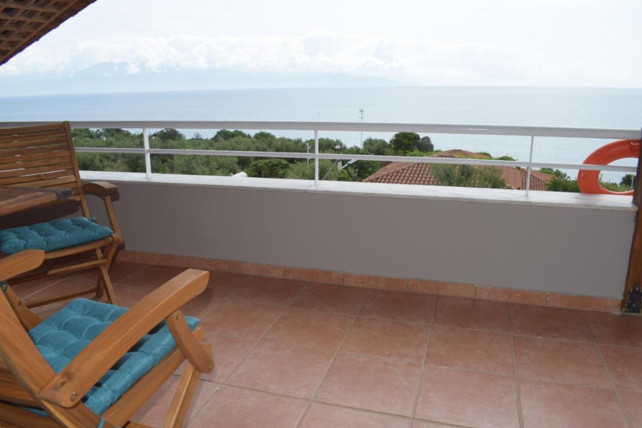 Alexandros Seaside Family Apartments & Villas - Paradise, 7' From Petalidi Kalamaki Kültér fotó