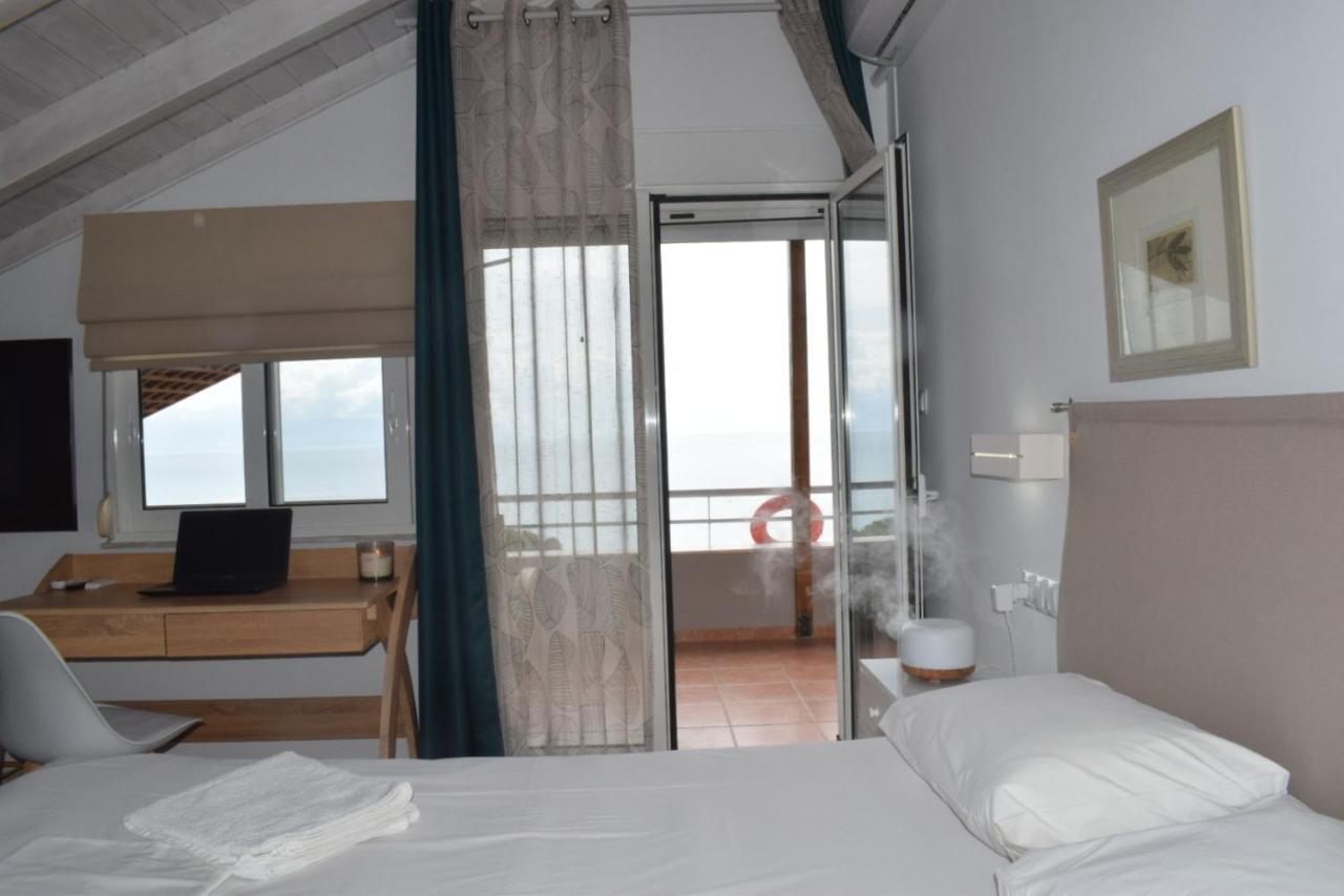 Alexandros Seaside Family Apartments & Villas - Paradise, 7' From Petalidi Kalamaki Kültér fotó
