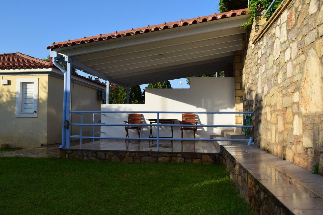 Alexandros Seaside Family Apartments & Villas - Paradise, 7' From Petalidi Kalamaki Kültér fotó