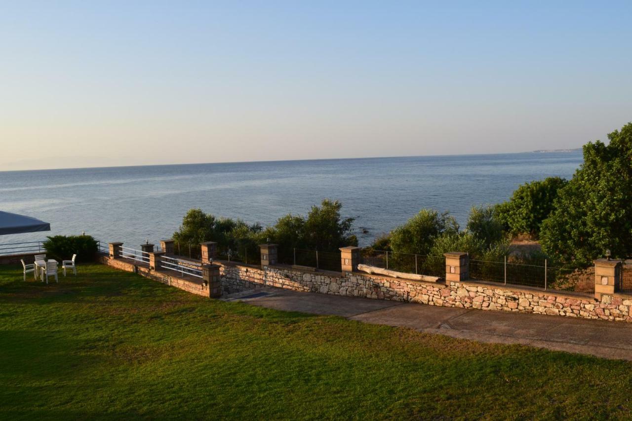 Alexandros Seaside Family Apartments & Villas - Paradise, 7' From Petalidi Kalamaki Kültér fotó