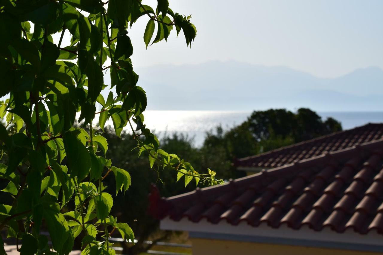 Alexandros Seaside Family Apartments & Villas - Paradise, 7' From Petalidi Kalamaki Kültér fotó