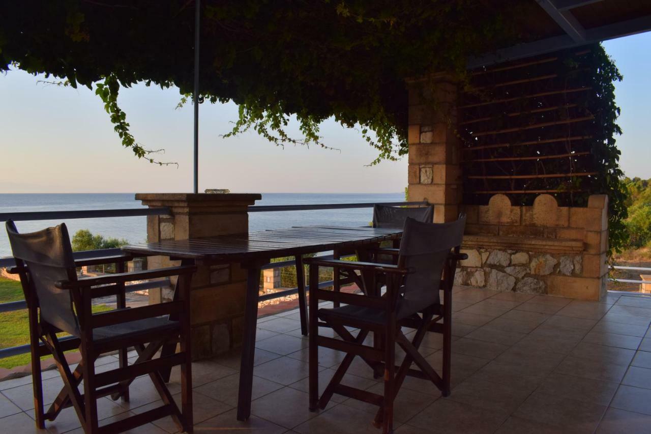 Alexandros Seaside Family Apartments & Villas - Paradise, 7' From Petalidi Kalamaki Kültér fotó